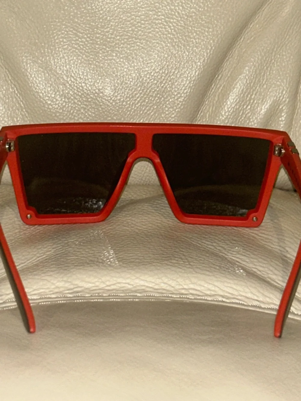 Blenders Red Mascara Unisex Sunglasses 🕶️
